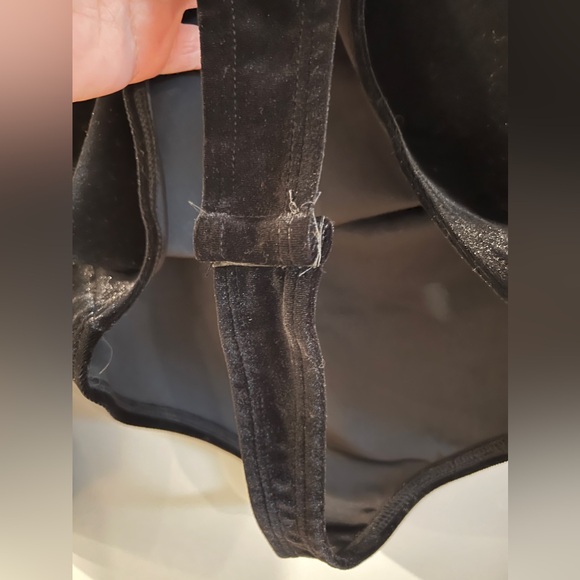 NWOT Glamorous Cutout Thong Bodysuit size Large - Picture 9 of 10